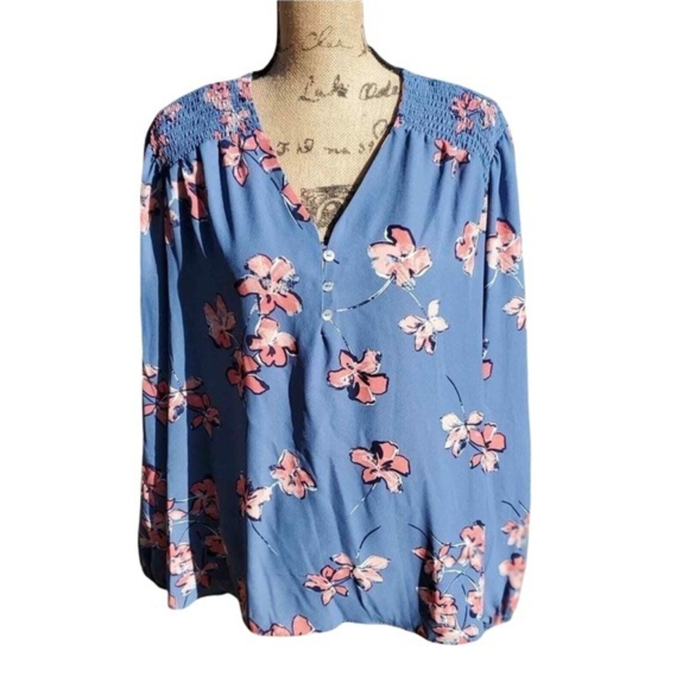Zac & Rachel Woman Blue Floral V-Neck Smocked‎ Blouse Plus Size 2X New With Tags